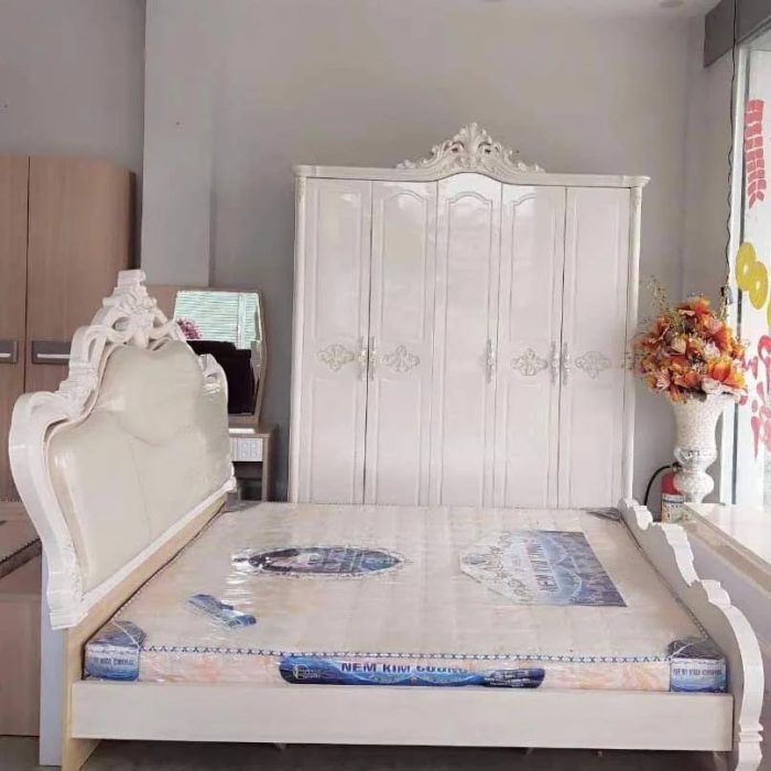 Giường ngủ tân cổ điển nhập khẩu GR209
